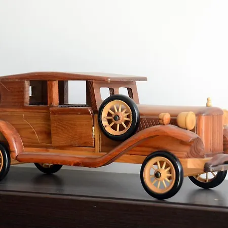 Old Cars ゲストハウス